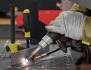 Sicherheit bei handgeführtem Laserschweissen