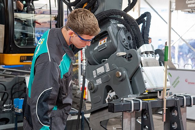 Tobias Roth Tobias Roth